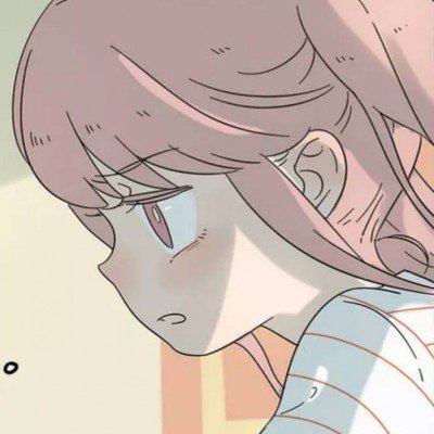 女网红上厕所被偷拍